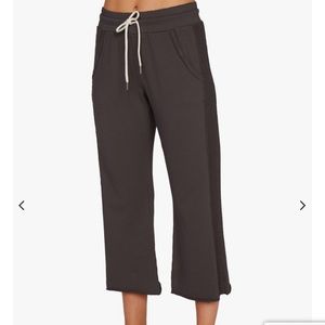 MATE the Label Kayden cropped flare